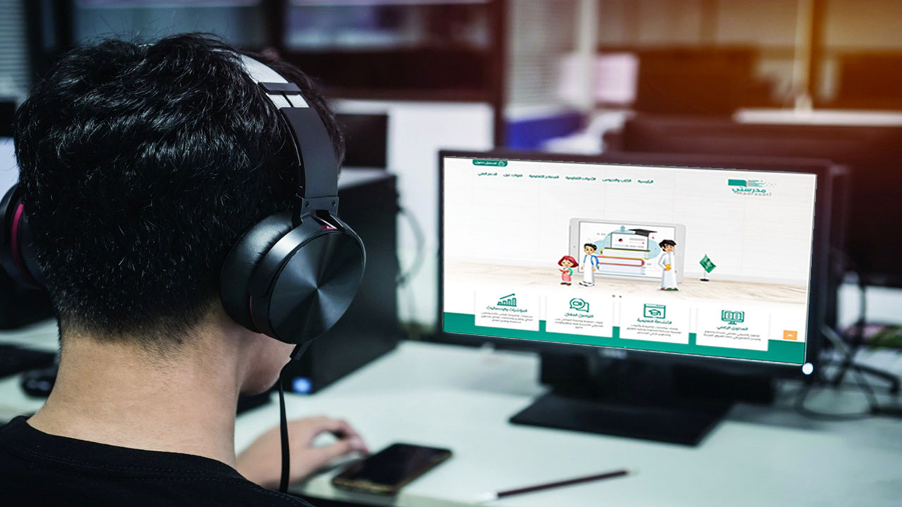 في حالة عمل الإختبار في الفورمز ووضع الرابط مع الإثراءات ، في هذه الحالة هل سيتم اختبارالطلاب من خلال المنصه أم التيمز ؟ في حالة عمل الإختبار في الفورمز ووضع الرابط مع الإثراءات ، في هذه الحالة هل سيتم اختبارالطلاب من خلال المنصه أم التيمز ؟