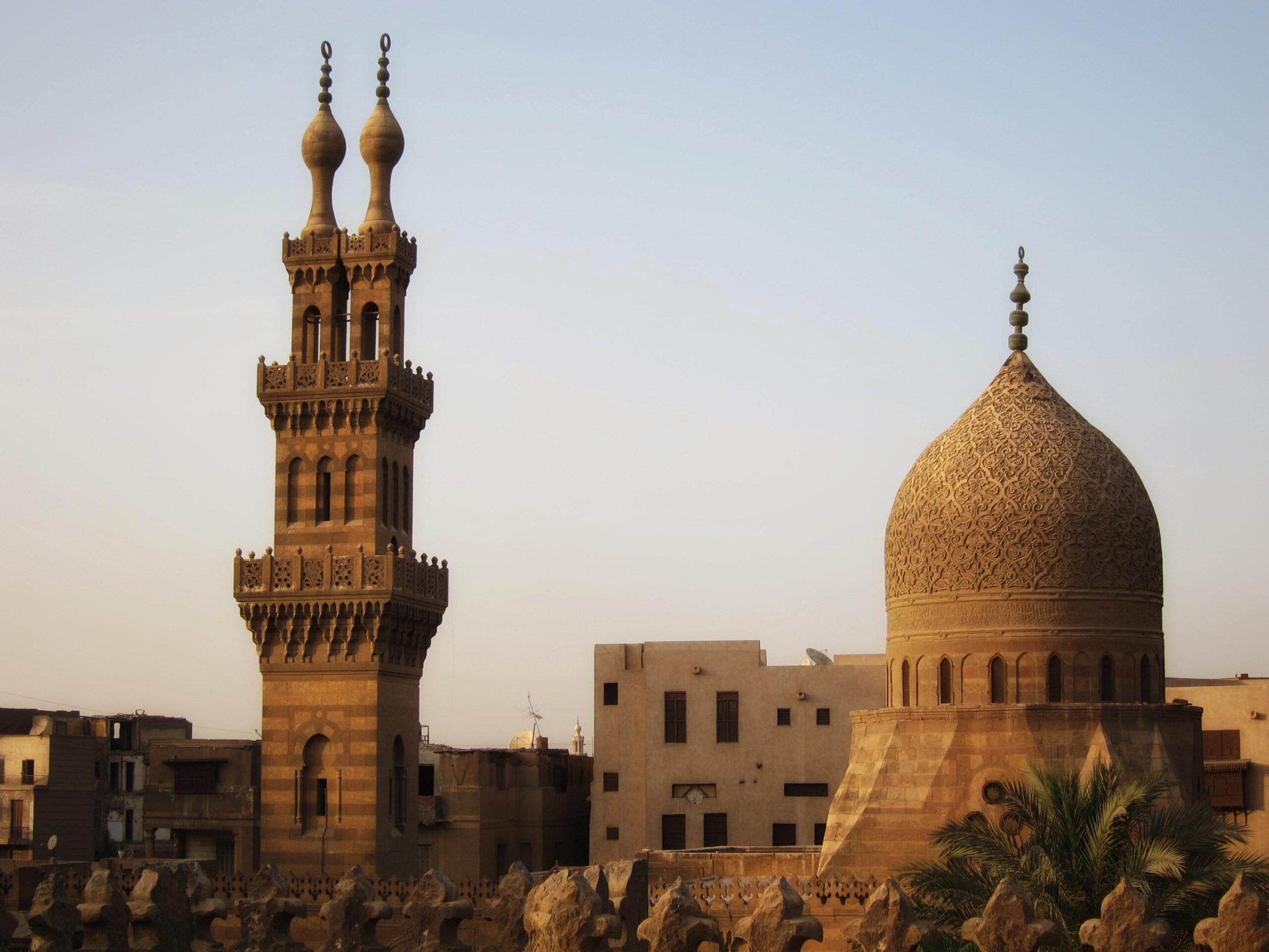 مهارات درس أمتدادات الدولة العباسية ومراحل الضعف مادة أجتماعيات الصف الثاني المتوسط الفصل الدراسي الاول 1442 هـ
